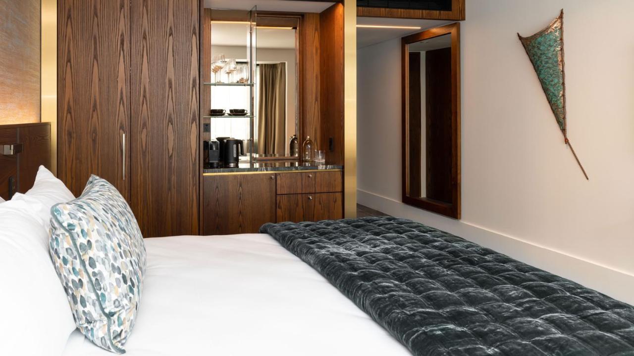 Horizon By Skycity Окленд Экстерьер фото A room at the hotel